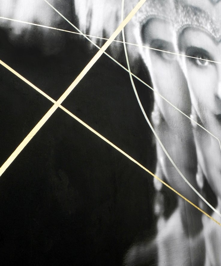 The problem of a wrong choice I, [Detail], 2012, <br />
Wall painting and collage, 300 x 700 cm