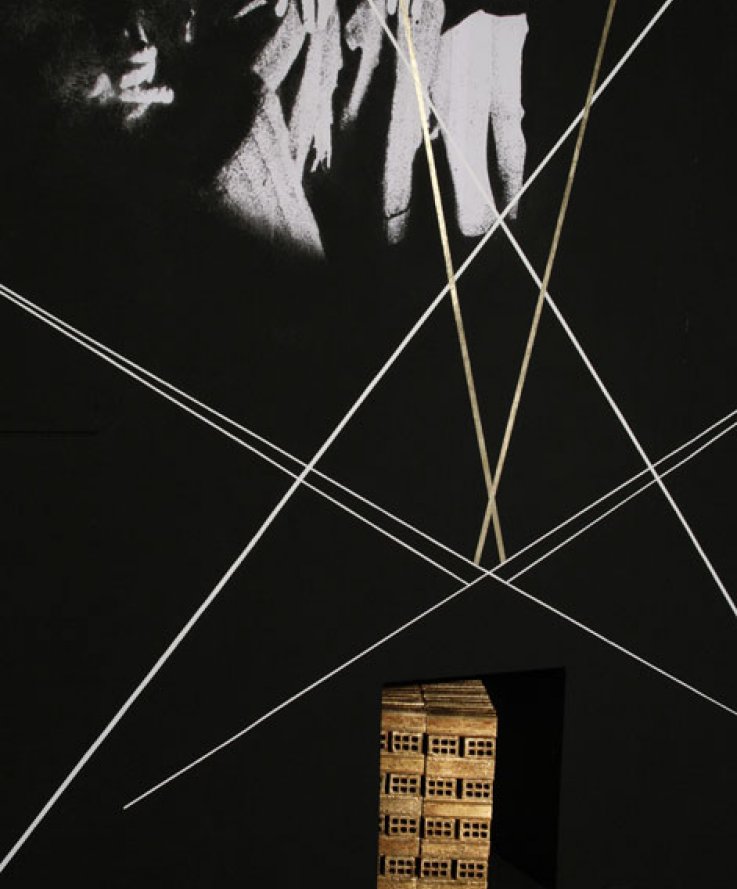 Hypnosis, [Detail], 2012, <br />
Wall painting, collage, bricks and gold leaves, 450x380 cm